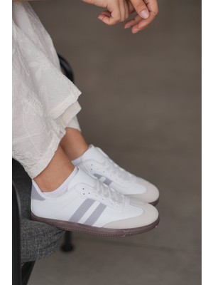 Solazer Kadınlar İçin Solazer Beyaz Sneaker Suni Deri Düz Tabanlı Günlük Kullanımda Konfor Sunar