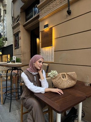 Ahel Tasarım Chester Yelekli Ipli Takım