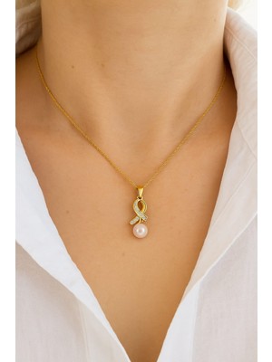 Inci Detaylı Kurdele Detaylı Kolye