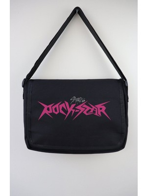 Unisex K Pop Baskılı Siyah Omuz Çantası, Şık ve Kullanışlı Postacı Modeli