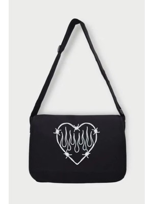 Renkli Dikenli Kalp Alevli Postacı Çanta, Şık ve Özgün Tasarım