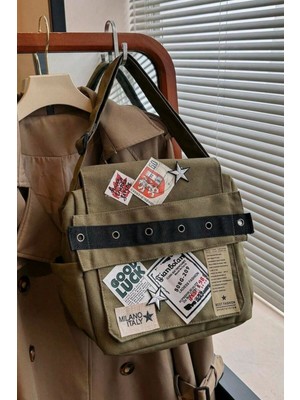 Woodhub Yeşil Baskılı Postacı Omuz Çantası Ergonomik Tasarım ve Kullanışlı Özellikler