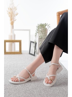 Kadın Beyaz Gold Yüzük Detaylı Günlük Sandalet