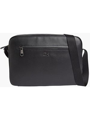 Şık ve Kullanışlı Erkek Siyah Çanta, Günlük ve Özel Kullanımlar Için Ideal.