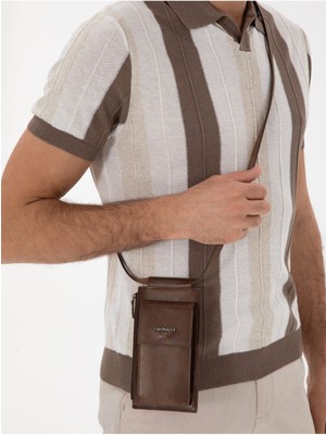 Şık Kahverengi Deri Omuz Çantası, Hafif ve Kullanışlı Tasarım.