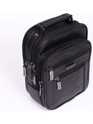 Siyah Suni Deri Askılı Şık Çanta, Modern Tasarım ve Hafif Kullanım.