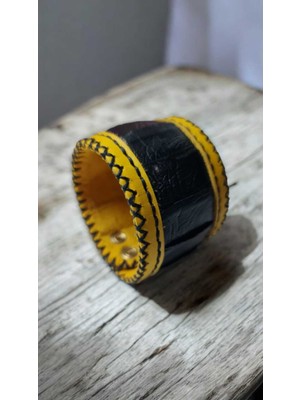 Hakiki Deri Bileklik, Şık Sarı-Siyah Renk Kombinasyonu ile Tarzınıza Tarz Katın