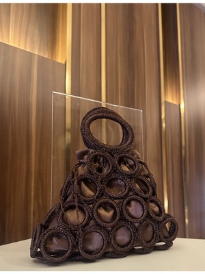 Şık ve Kullanışlı Gümüş El Çantası, Günlük ve Özel Günler Için Ideal Seçim