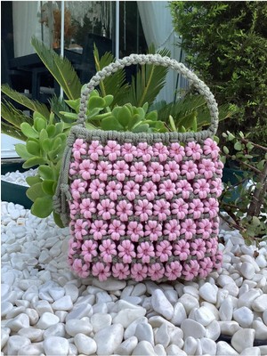 Haki Renkli Çiçekli Makrome Çanta, Şık ve Hafif Tasarım