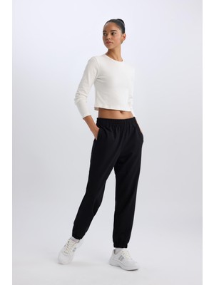 DeFacto Standart Fit Cepli Jogger Paça Sporcu İnce Eşofman Altı D7124AX25SP
