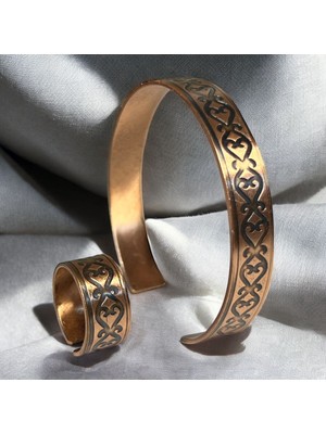 El Işi Anadolu Tarzı Bakır Takı Seti, Bileklik ve Yüzük Uyumuyle Şıklık Sağlar