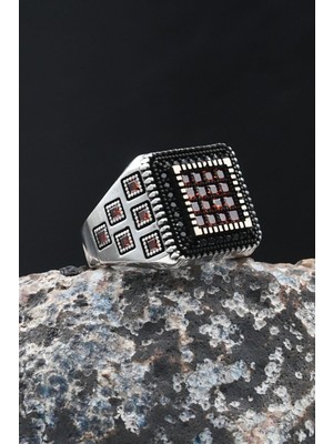 Kare Kırmızı Zirkon Taş Süslemeli 925 Ayar Gümüş Yüzük 902074