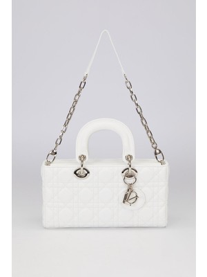 Beyaz Gümüş Zincir Detaylı Omuz Çantası