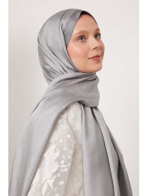 Gri Şerit Detay Monogram Ipek Şal