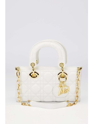 Beyaz Zincir Askı Aksesuarlı El Çantası