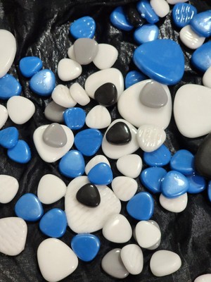 Atölye Öğretmenim Damla Cam Mozaik 100 Adet Taş 250 gr 2-4 cm Aralıklarında Cam Malzeme ile İç Mekan Kullanımına Uygun