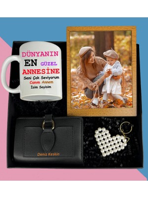 Anneler Gününe Özel Fotoğraflı Ahşap Masaüstü Çerçeve Kupa Bardak Bayan Cüzdan Inci Anahtarlık