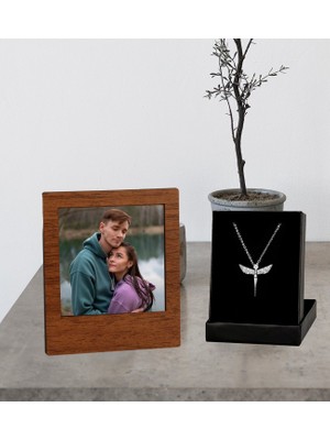 Kişiye Özel Fotoğraflı Ahşap Çerçeve ve Melek Kolye Set