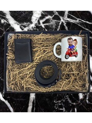 Kişiye Özel Motorcu Cift Karikatür Tasarımlı Kupa Bardak Mekanizmalı Cüzdan Kemer Özel Hediye Seti