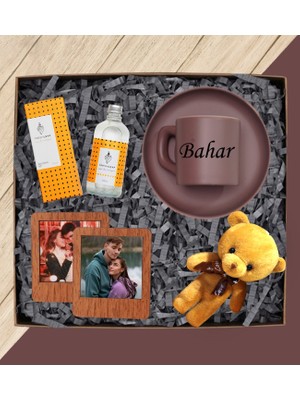 Kişiye Özel Isimli Kahve Rengi Türk Kahvesi Fincanı Kolonya Ayıcık Anahtarlık ve Fotoğraflı Ahşap Çerçeve Seti