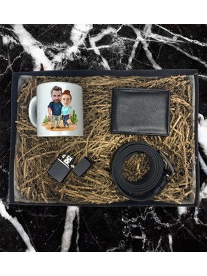 Kişiye Özel Sevgili Çift Karikatür Tasarımlı Kupa Bardak Cüzdan Kemer Çakmak Özel Hediye Seti