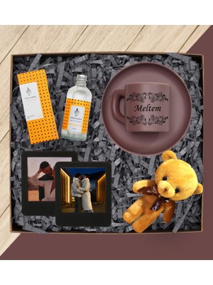 Kişiye Özel Isimli Kahve Rengi Türk Kahvesi Fincanı Kolonya Ayıcık Anahtarlık ve Fotoğraflı Siyah Çerçeve Seti