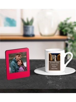 Kişiye Özel Doğum Günü Isim ve Tarih Tasarımlı Türk Kahve Fincanı ve Resimli Kırmızı Çerçeve