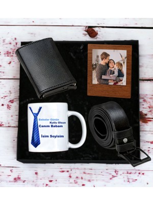 Kişiye Özel Baba Tasarımlı Kupa Bardak Erkek  Mekanizmalı Cüzdan Kemer Ahşap Mdf Kahverengi Çerçeve (Siyah-Mavi)