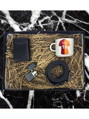 Kişiye Özel Sarı Kırmızı Taraftar Forma Tasarımlı Nescafe Fincanı Mekanizmalı Cüzdan Kemer Çakmak Özel Hediye Seti