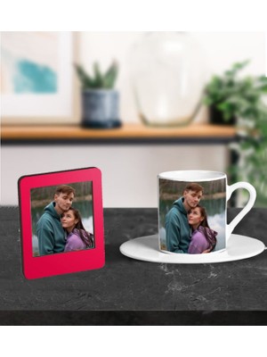 Kişiye Özel Fotoğraflı Kahve Fincanı ve Kırmızı Ahşap Çerçeve