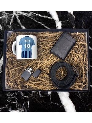 Kişiye Özel Mavi Bordo Taraftar Forma Tasarımlı Kupa Bardak Mekanizmalı Cüzdan Kemer Çakmak Özel Hediye Set