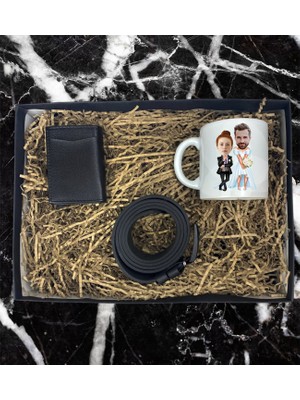 Kişiye Özel Karikatür Sevgili Çift Tasarımlı Kupa Bardak Mekanizmalı Cüzdan Kemer Özel Hediye Seti