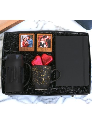 Kişiye Özel Black Siyah Hediye Seti Defter & Kupa Bardak Siyah French Press 2 Li Çerçeve ve Kalp Çikolata (Siyah-Sarı)