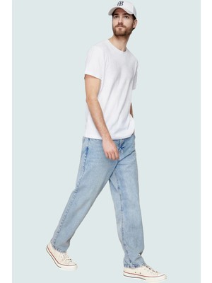 Erkek Denim Straight Fit Bol Kot Pantolon Pamuk Rahat Günlük Stil Yaz Aylarının Vazgeçilmezi