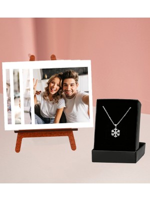 Kişiye Özel 4 Polokart Fotoğraflı Şövale ve Kartanesi Kolye