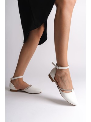 Monıca Tokalı Ortopedik Rahat Taban Taş Detaylı Kadın Babet Ayakkabı  Ckt - Beyaz