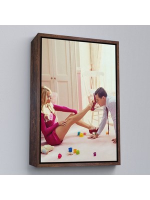 Kahverengi Çerçeveli Leonardo Di Caprio ve Margot Robbie The Wolf Of Wall Street Filmi Tablo