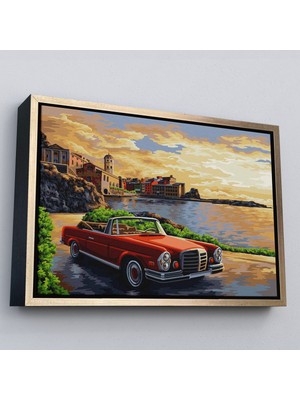Altın Çerçeveli Sahildeki Kırmızı Klasik Otomobil Tablosu