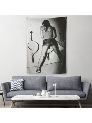 Pisuvara Işeyen Kadın Duvar Örtüsü - HALISI-6093