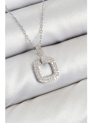 Pirinç Zirkon Taşlı Kare Model Gümüş Renk Kadın Kolye