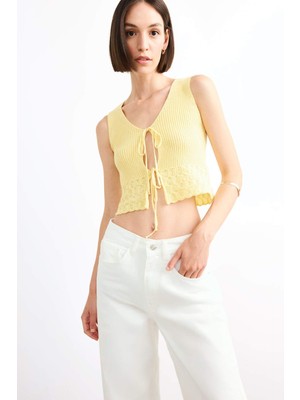 DeFacto V Yaka Önden Bağlamalı Triko Bluz G0684AX25SM