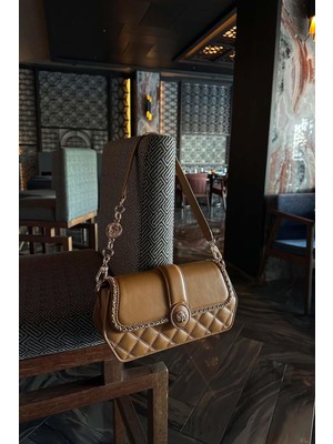 Haki Yuvarlak Toka Detay Omuz Çantası