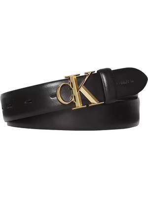 Calvin Klein Kadın Siyah Buckle 30 mm Logo Tokalı Kemer Yüksek Kalite Malzeme ile Şık Tasarım