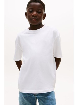 Erkek Çocuk Rahat Kesim Göğsü Tonal Nakışlı T-Shirt - Beyaz