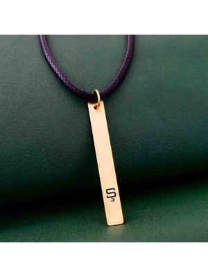 Altın Plakalı 14 Ayar Ş Harfi Yazılı Dikdörtgen Figürlü Mor Derili Hediyeye Özel KOLYE-483HARF