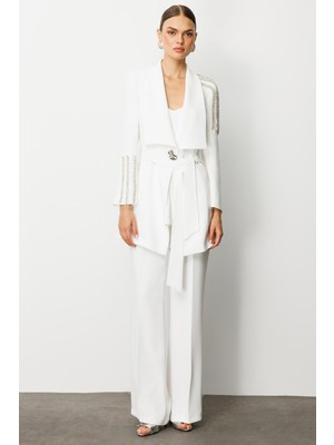 Moda Ilgi Kadın Omuz ve Kol Taş Işleme Detaylı Şal Yaka Kuşaklı Ceket 5007 Ekru