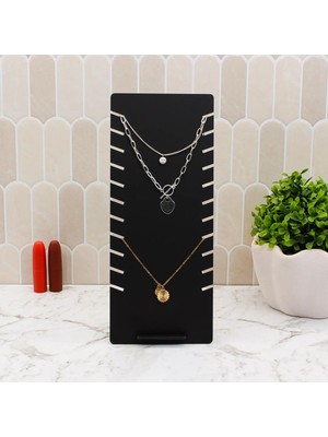 Şık Siyah Kolye ve Bileklik Standı, Düzenli ve Kullanışlı Tasarım Ile.