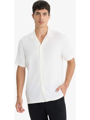 DeFacto Modern Fit Polo Yaka Dokulu Penye Kısa Kollu Gömlek C4125AX25SM