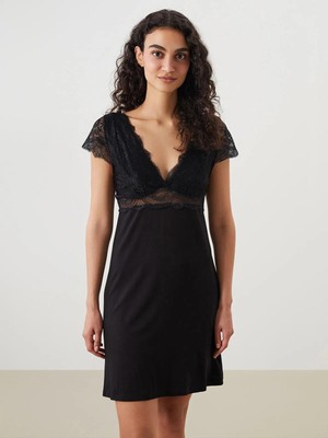 Lcw Dream  V Yaka Dantel Detaylı Kadın Fantezi Gecelik  (W5)