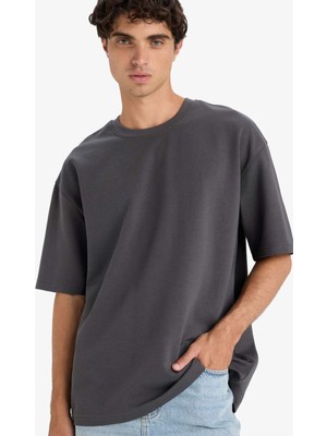 DeFacto Nefes Alabilen Oversize Tişört E9798AX25AU